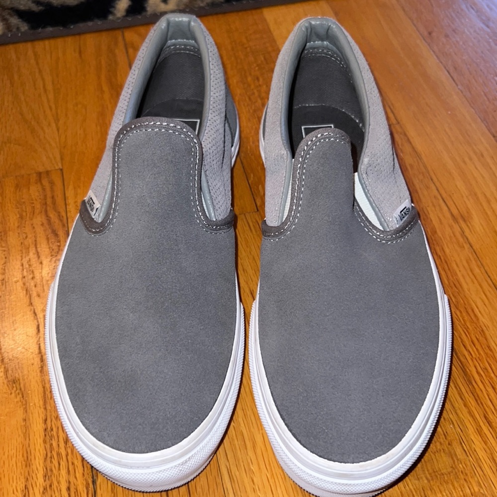 VANS Grey Suede Shoes Like NEW Men’s Size 7